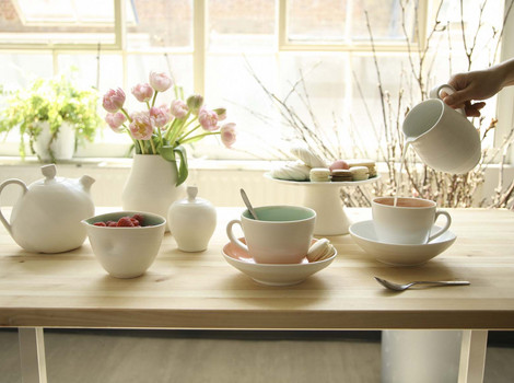 Pure white: Porcelain is a new development compared to previous clay types